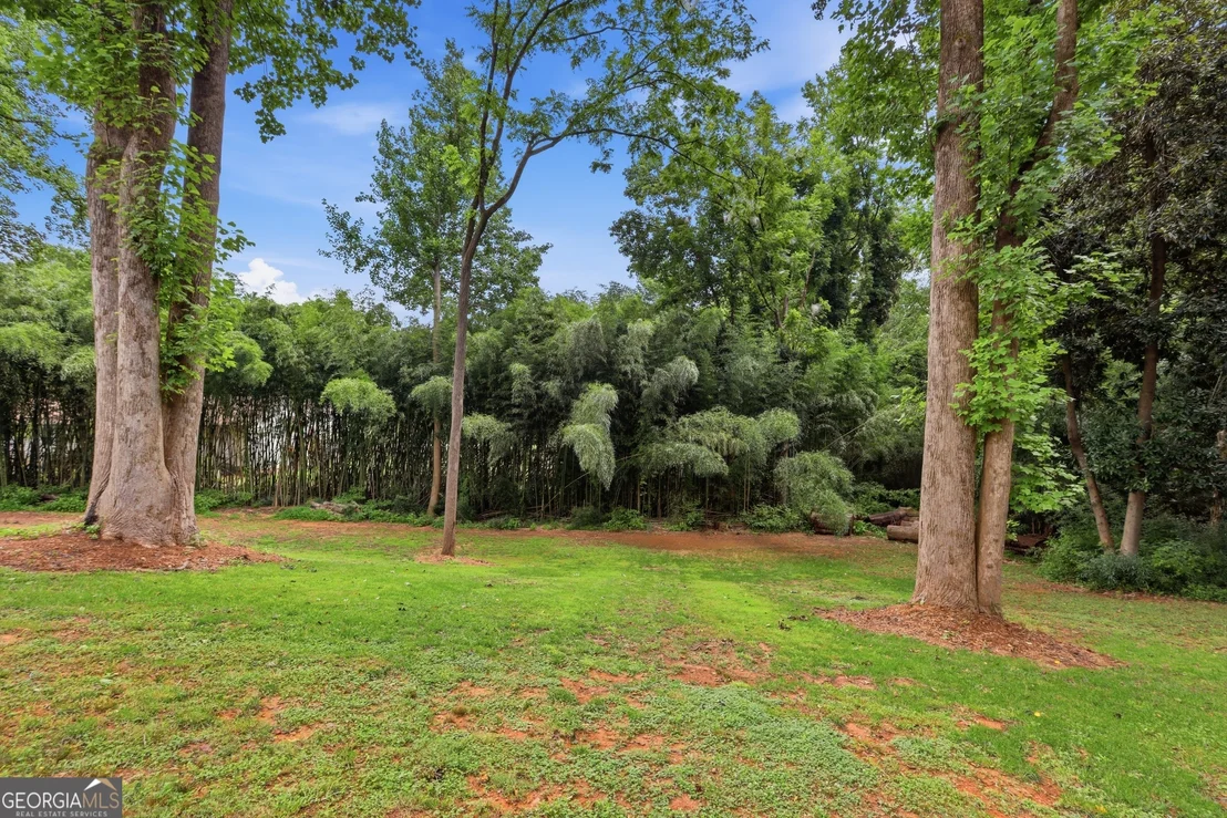 Photo of 407 Cedar Avenue