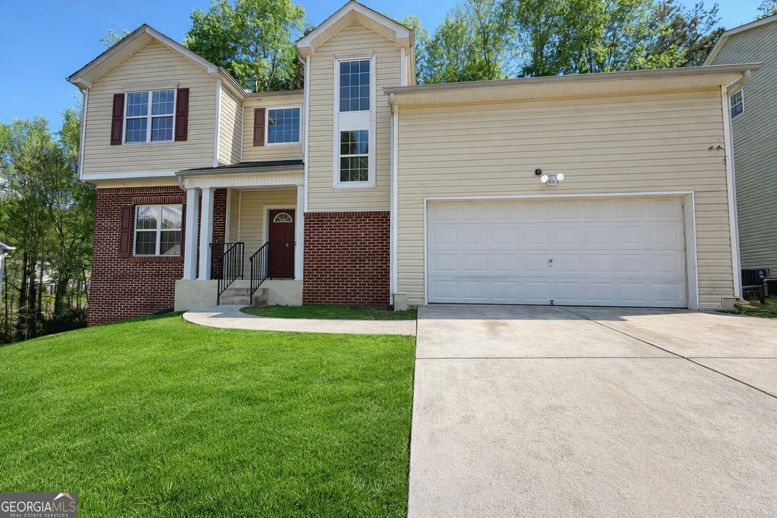 Photo of 403 Clearstream Lane