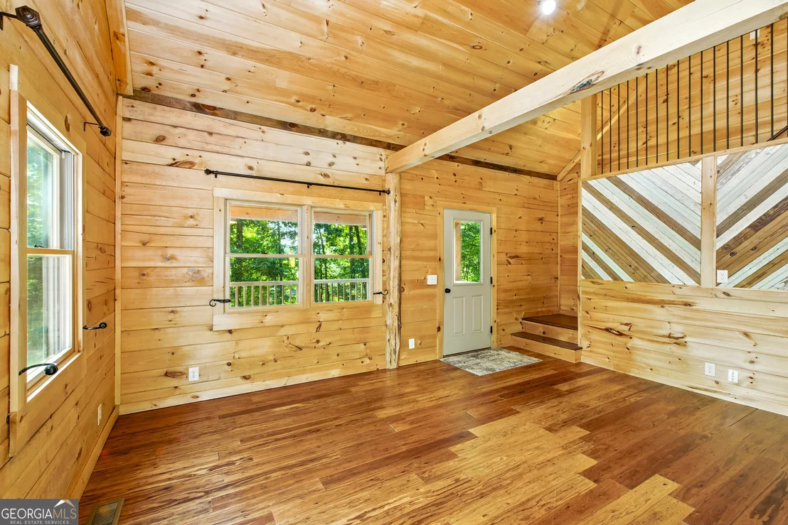 Photo of 4947 Weaver Road