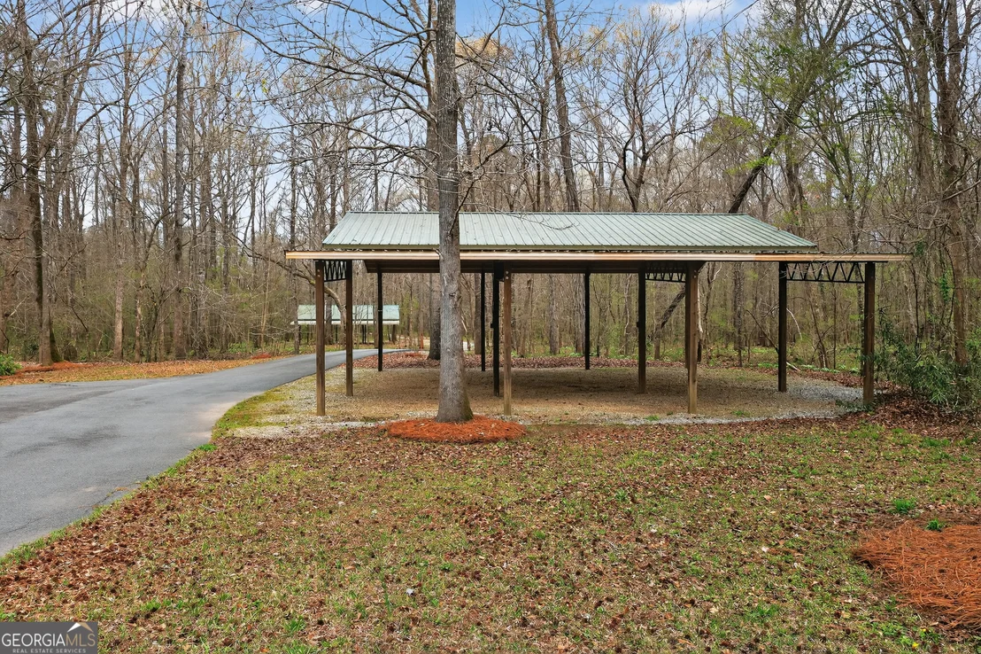 Photo of 6243 Highway 83 N