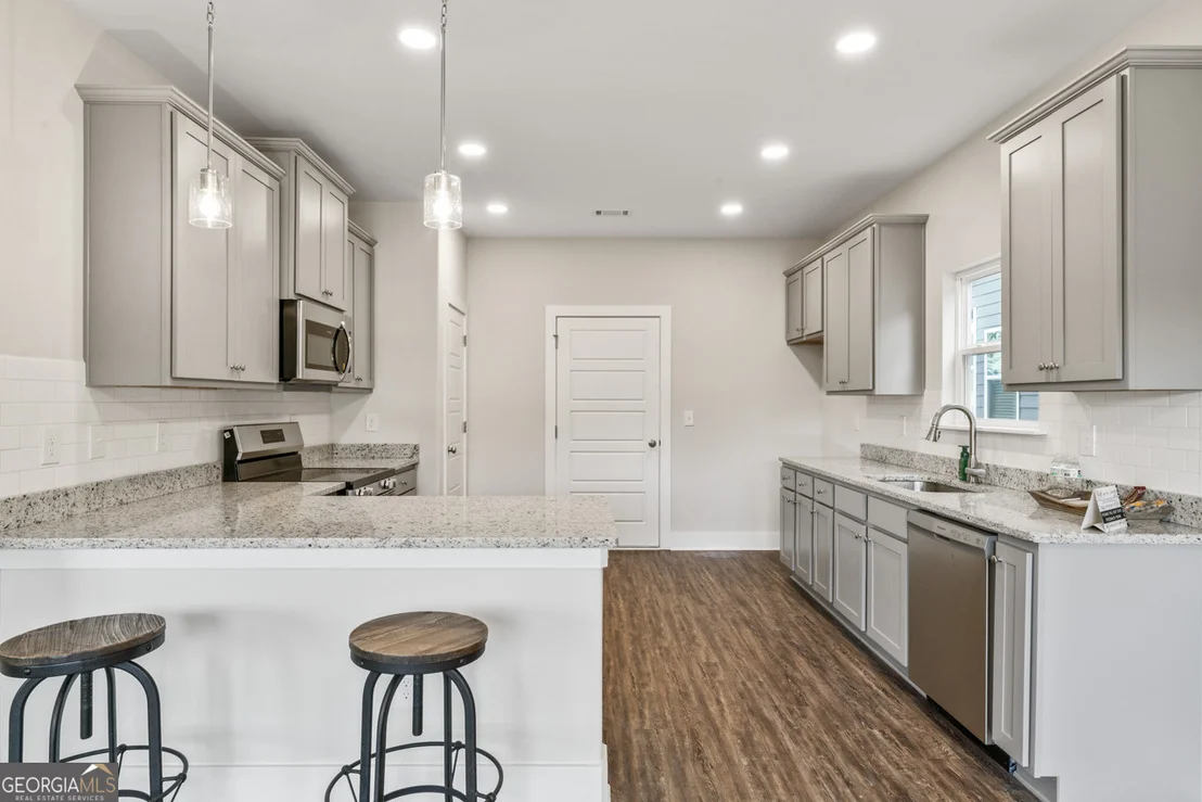 Photo of 11201 Cornerstone Way