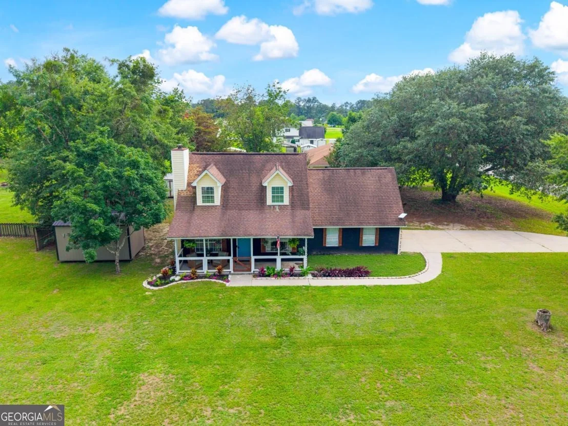 Photo of 100 Live Oak Circle