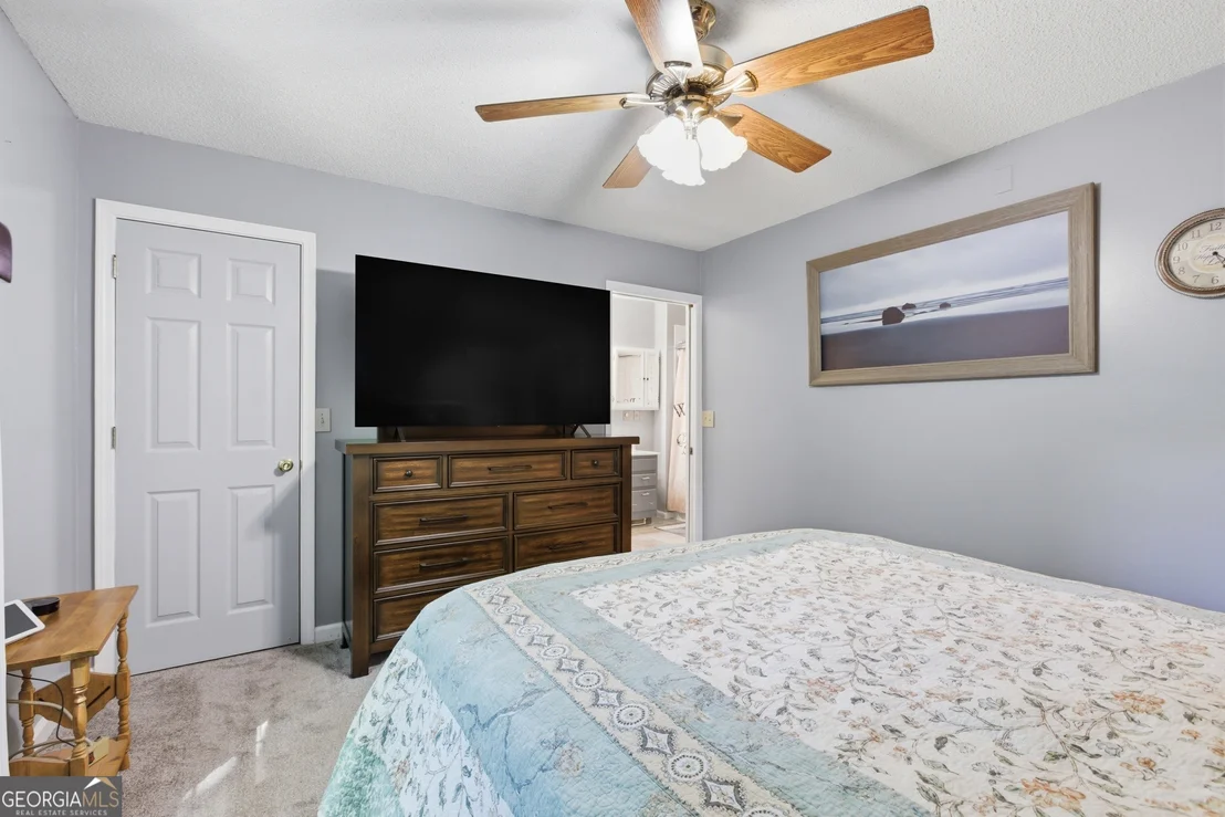 Photo of 325 Springwood Drive