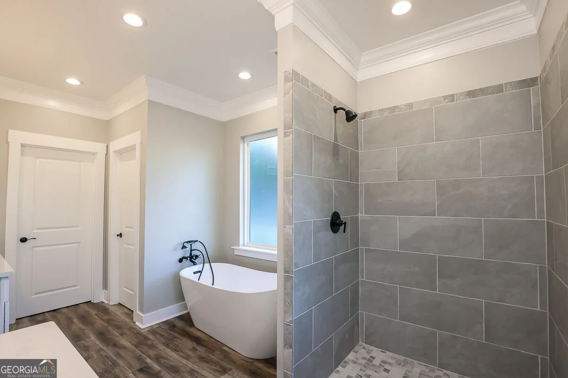 Photo of 1049 Mccall Road