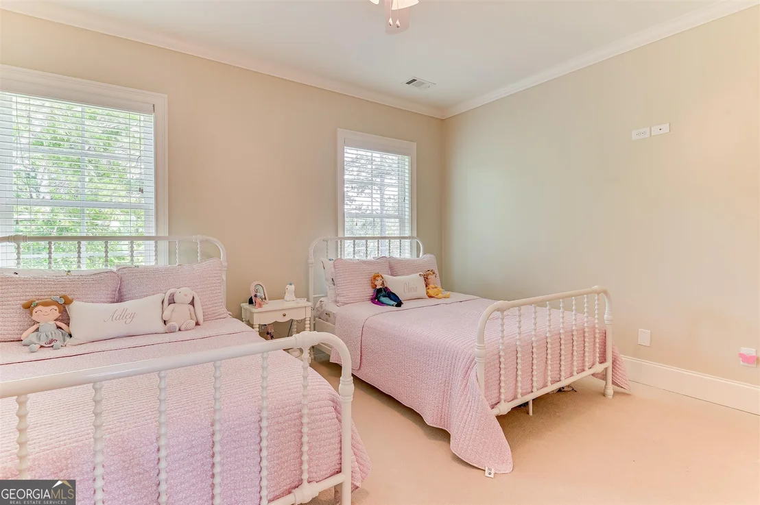 Photo of 1052 Emerald Place