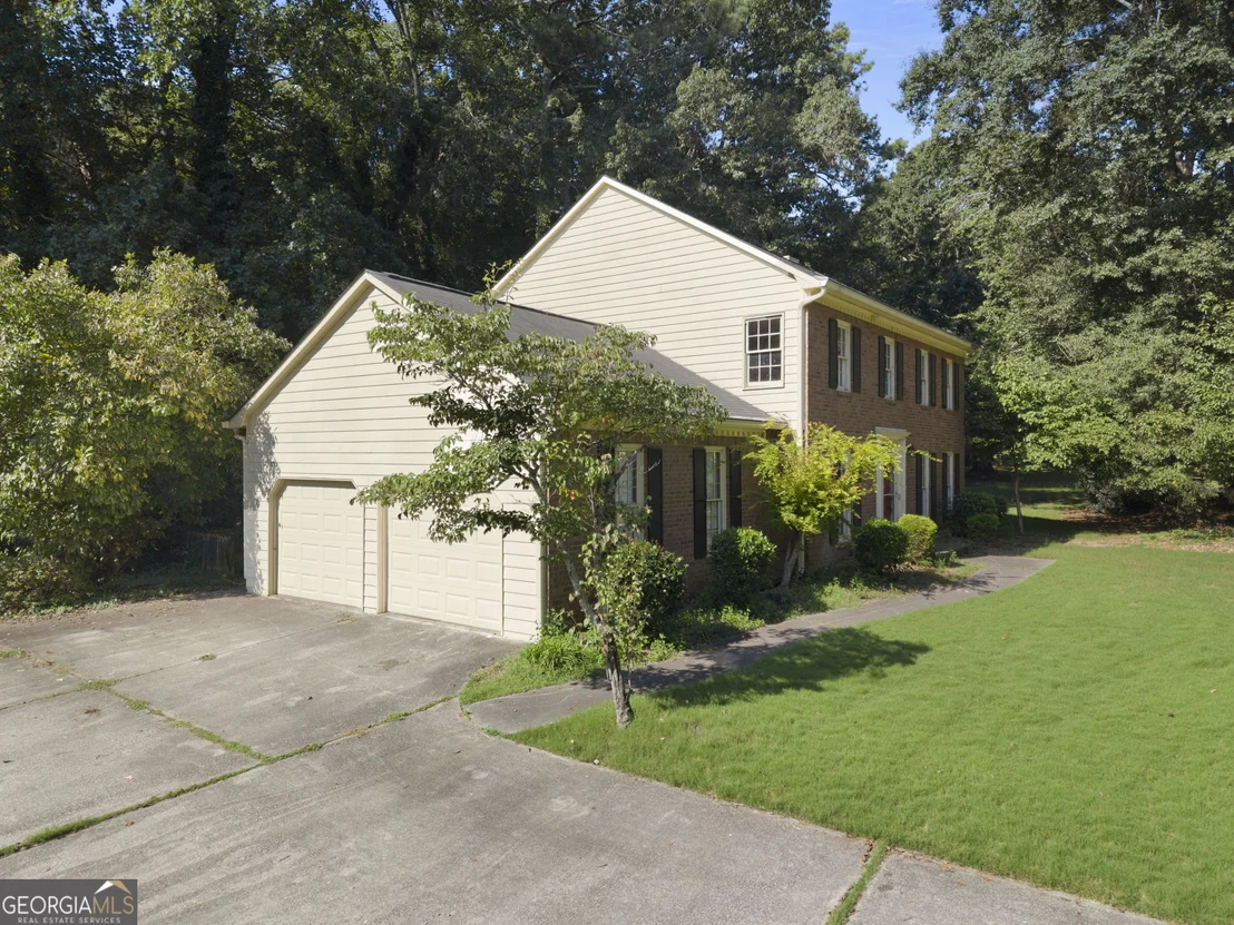 Photo of 2575 Fairview Lane