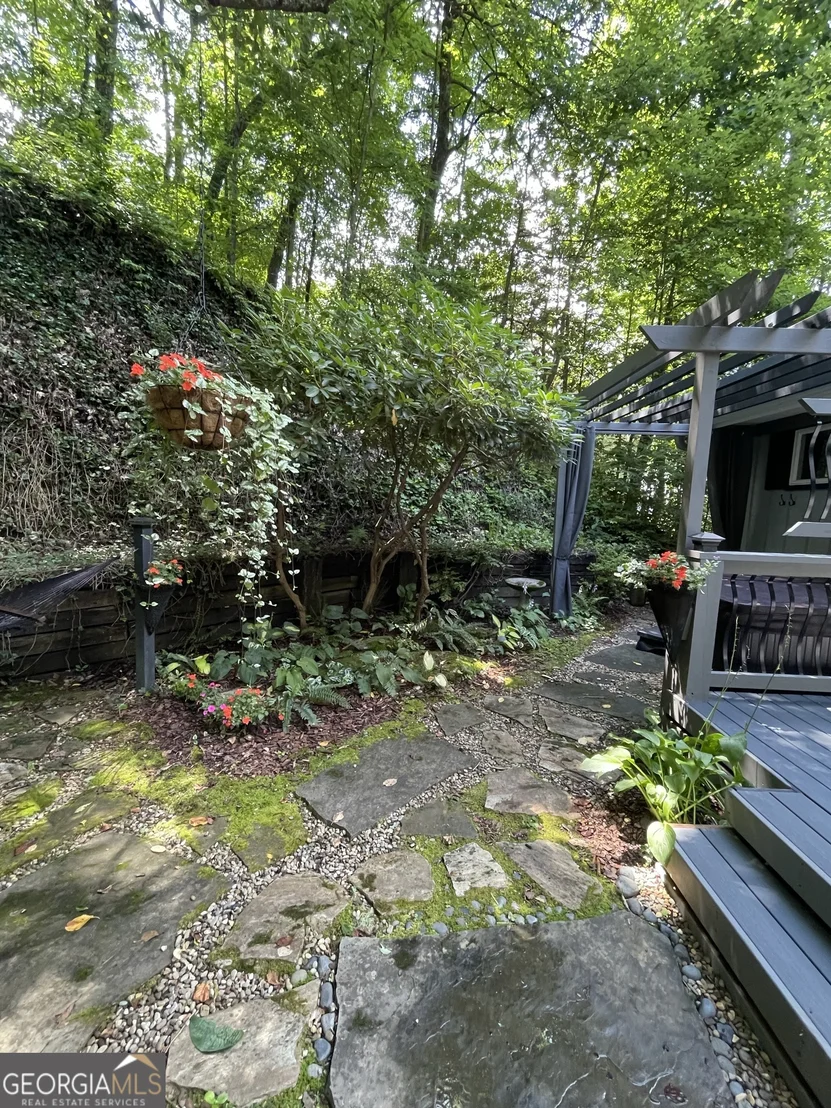 Photo of 499 Ridgepole Drive