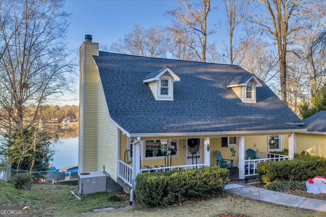Photo of 330 Greentree Parkway