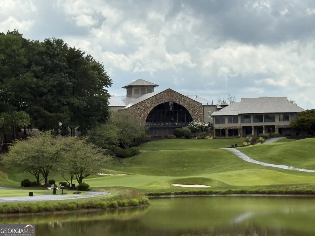 Photo of 608 Winterberry Drive