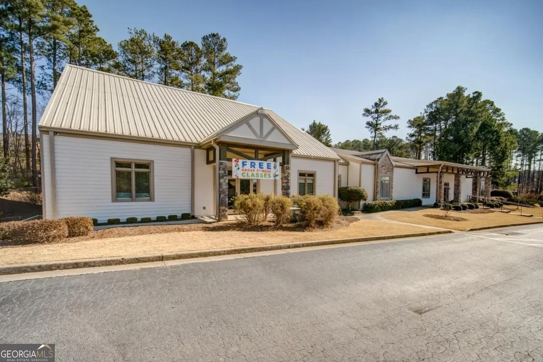 Photo of 407 Redwood Trail