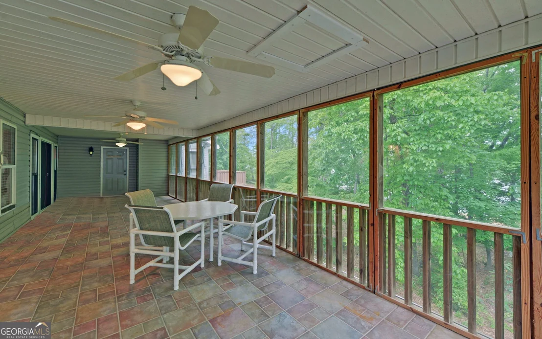 Photo of 371 Shorewood Circle