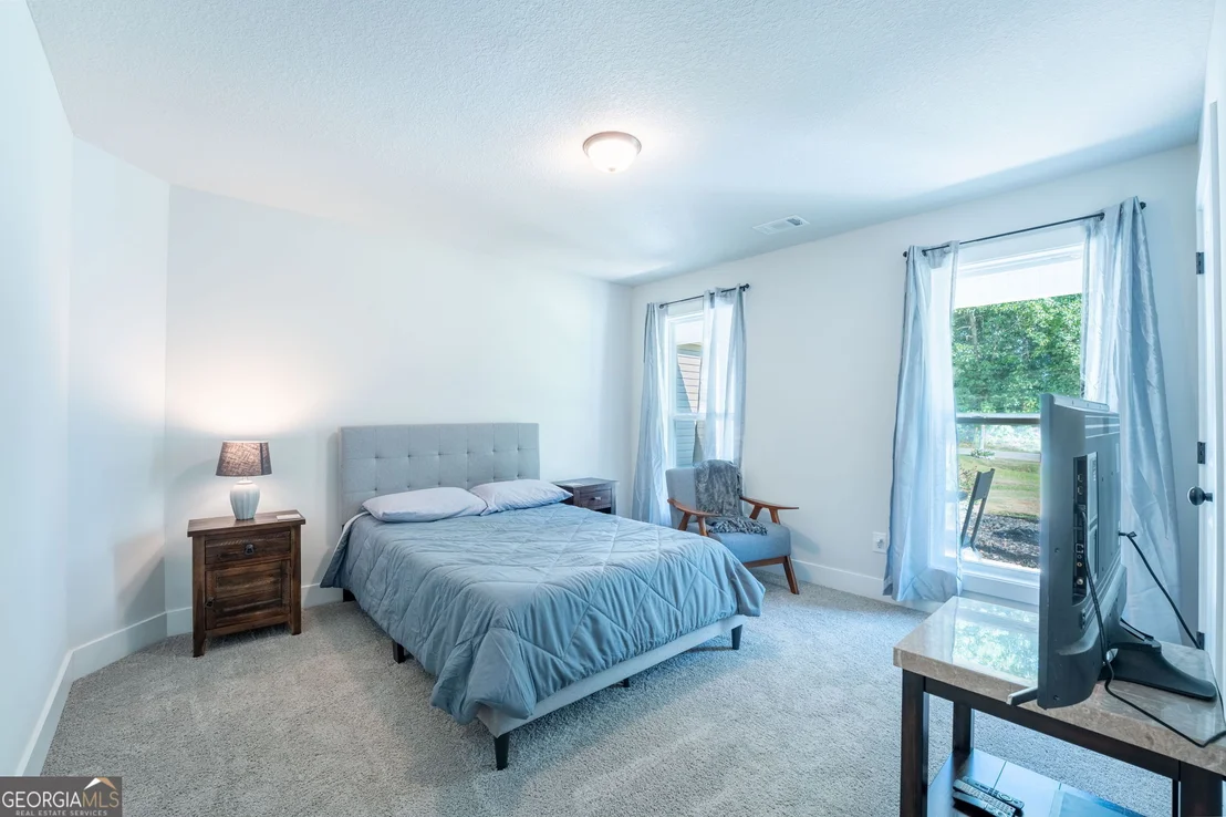 Photo of 648 Walnut Drive
