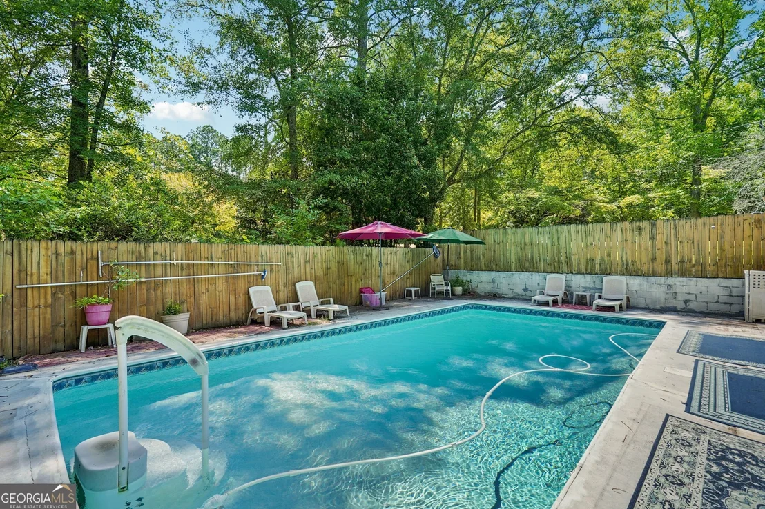 Photo of 8540 Ridge Road