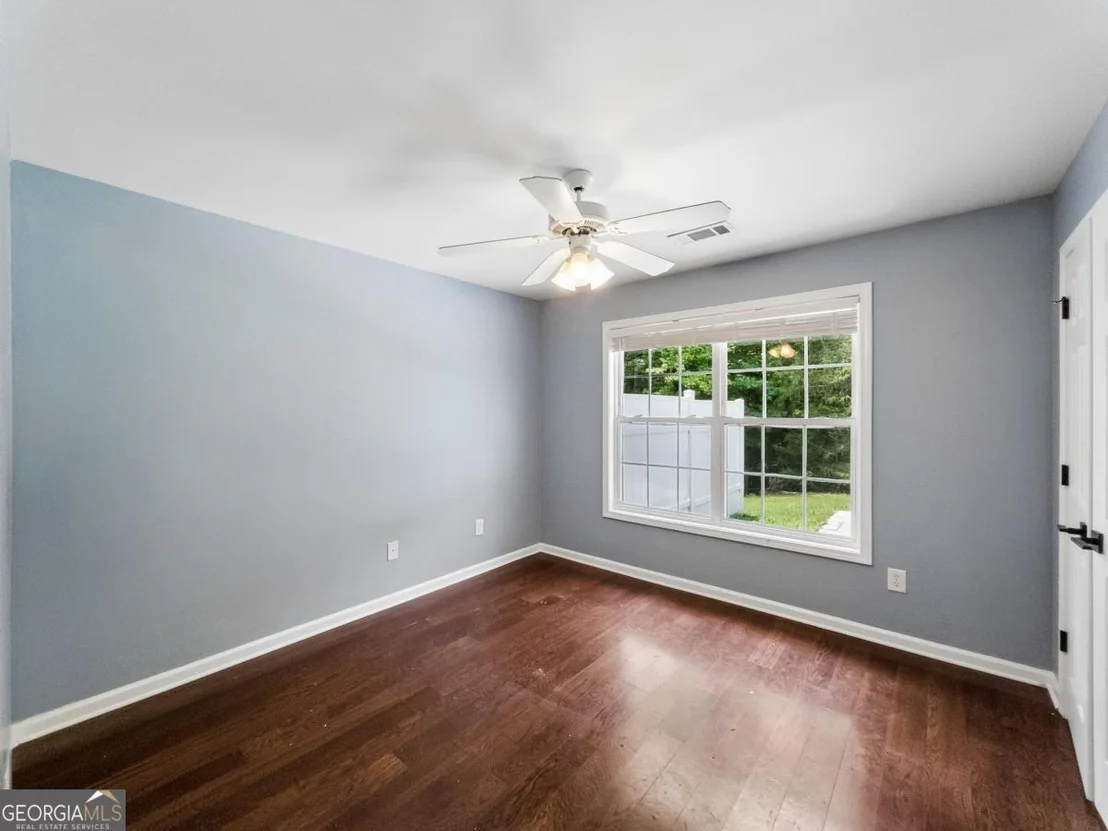 Photo of 210 Lexington Circle