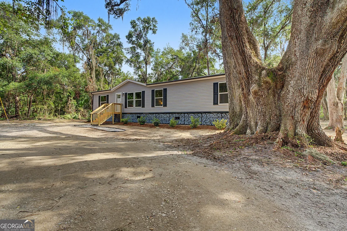 Photo of 1228 Hatcher Drive NE
