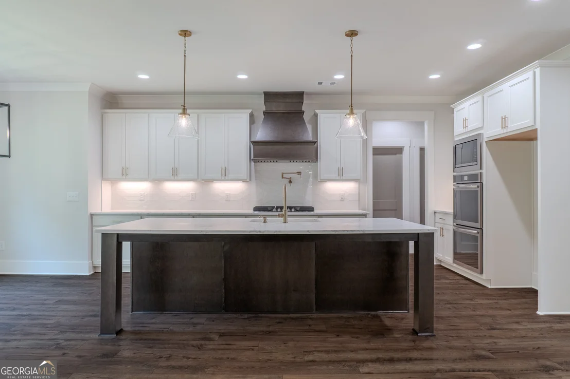 Photo of 1425 Willowbend Place