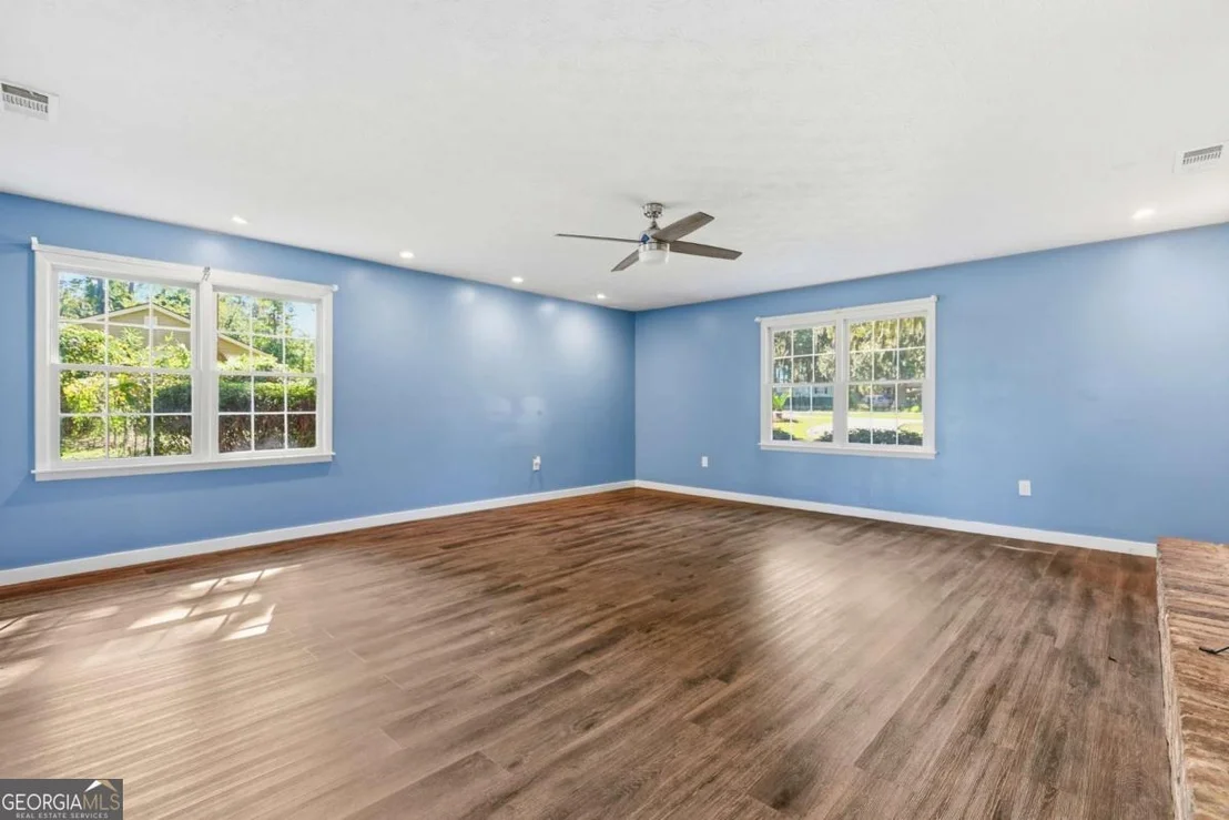 Photo of 1613 Lake Drive
