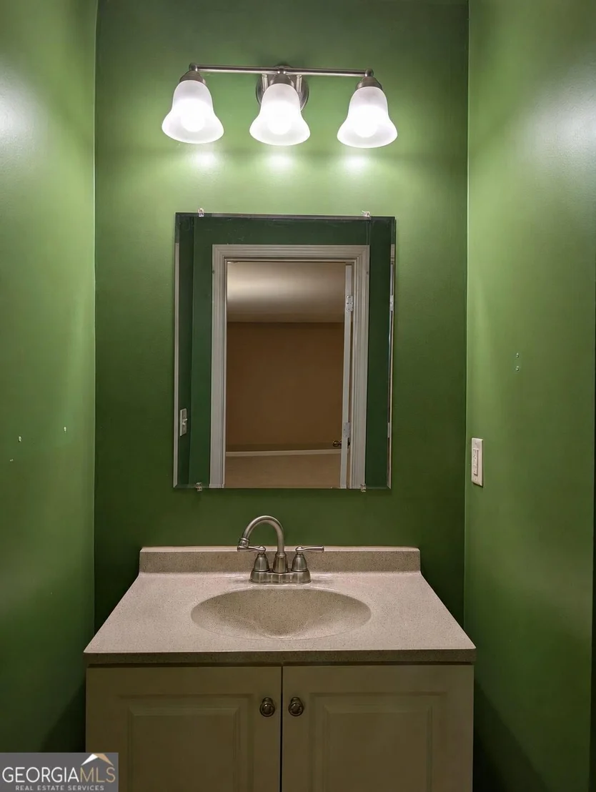 Photo of 2475 Sheldon Place