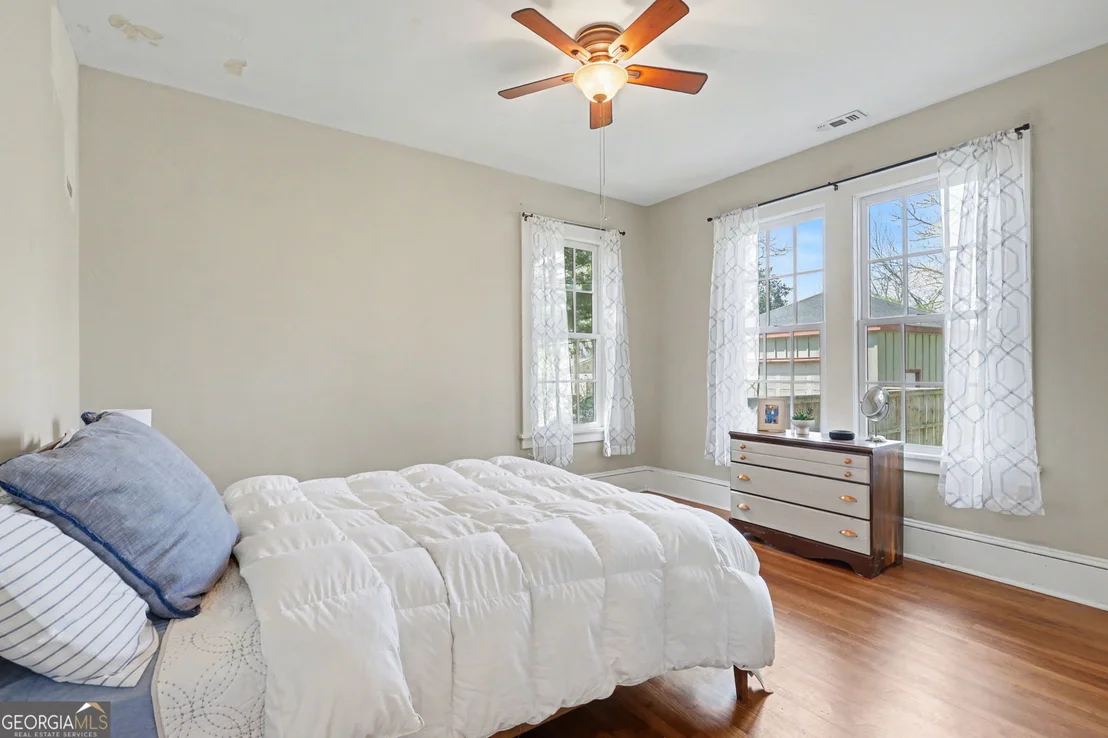Photo of 33 Maple Street