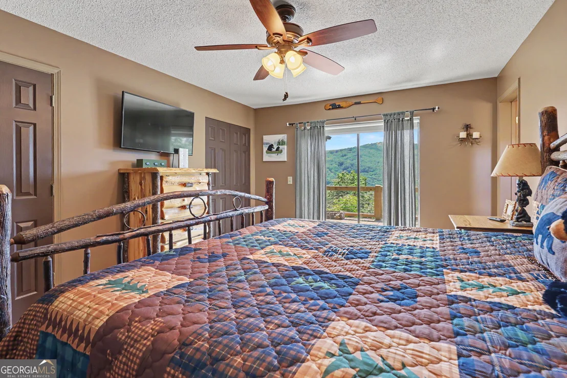Photo of 2379 Ridgepole Drive