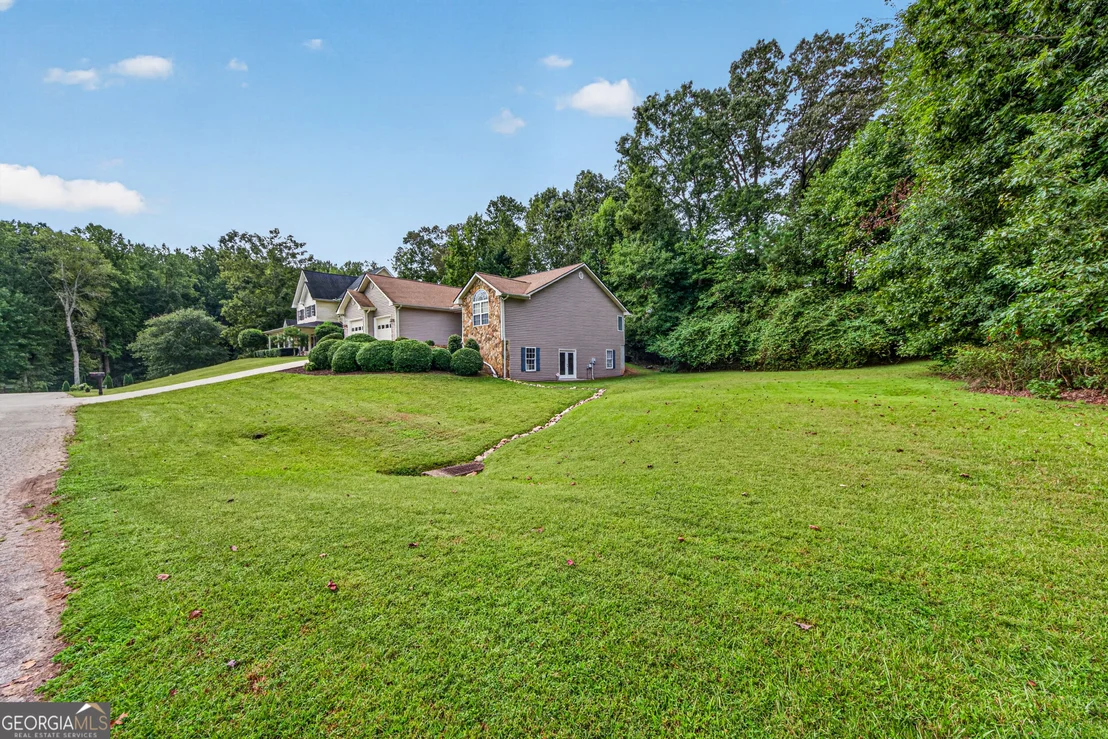 Photo of 223 Stonebrook Drive