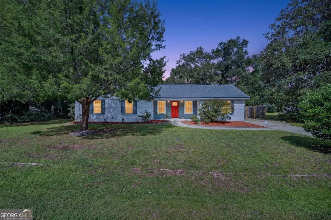 Photo of 214 Jefferson Circle SE