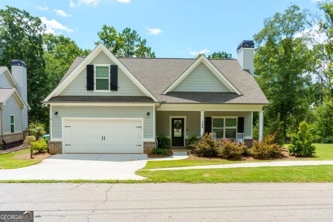 Photo of 398 Sunset Drive