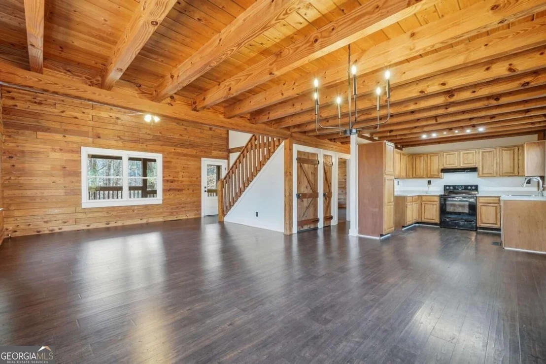 Photo of 437 Twin Lakes Drive