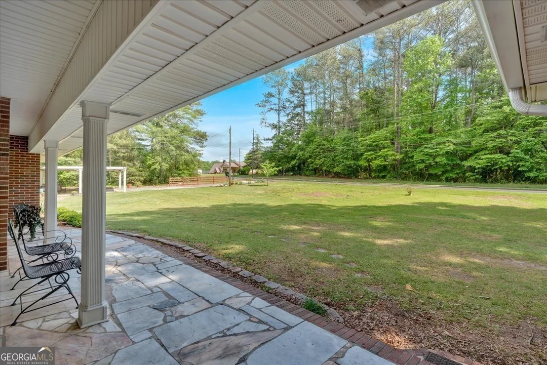 Photo of 107 Lakeview Drive