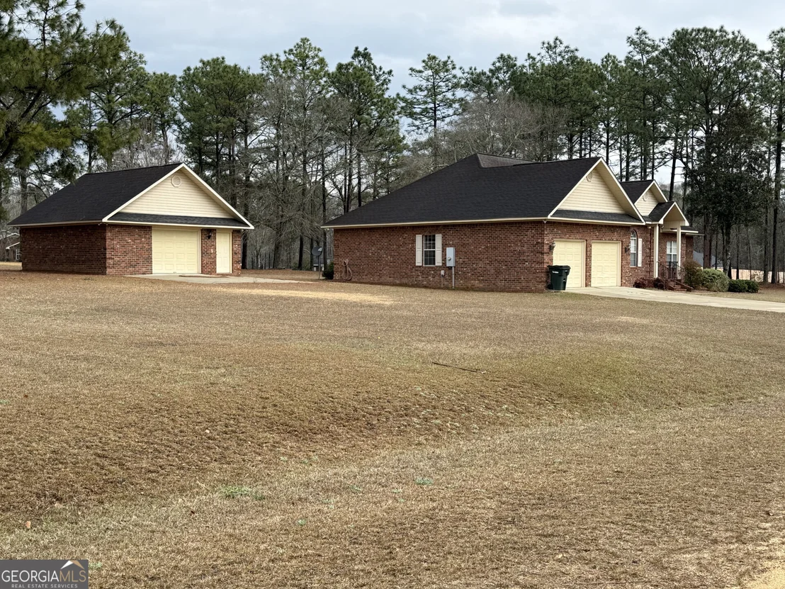 Photo of 102 Oak Circle