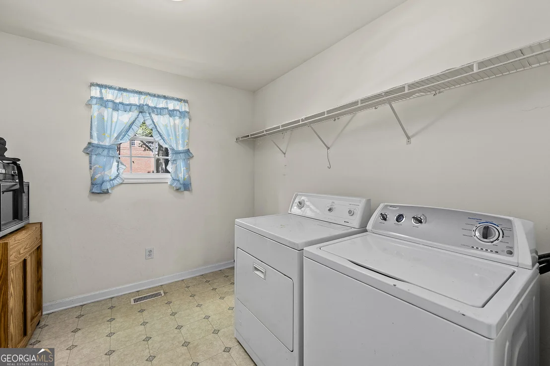 Photo of 370 Jordan Road
