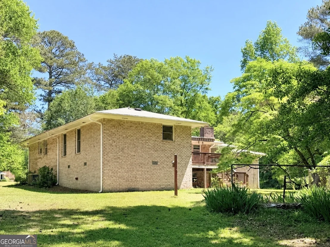 Photo of 345 Elliott Road