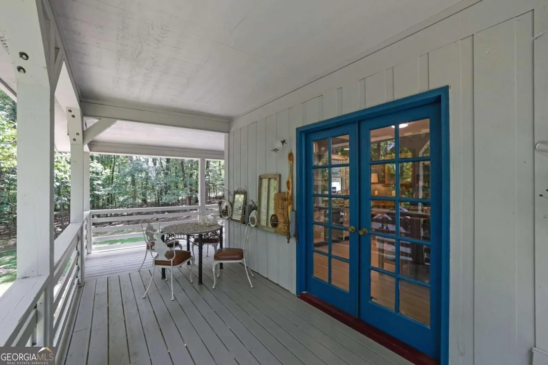 Photo of 219 Raven Cliff Road