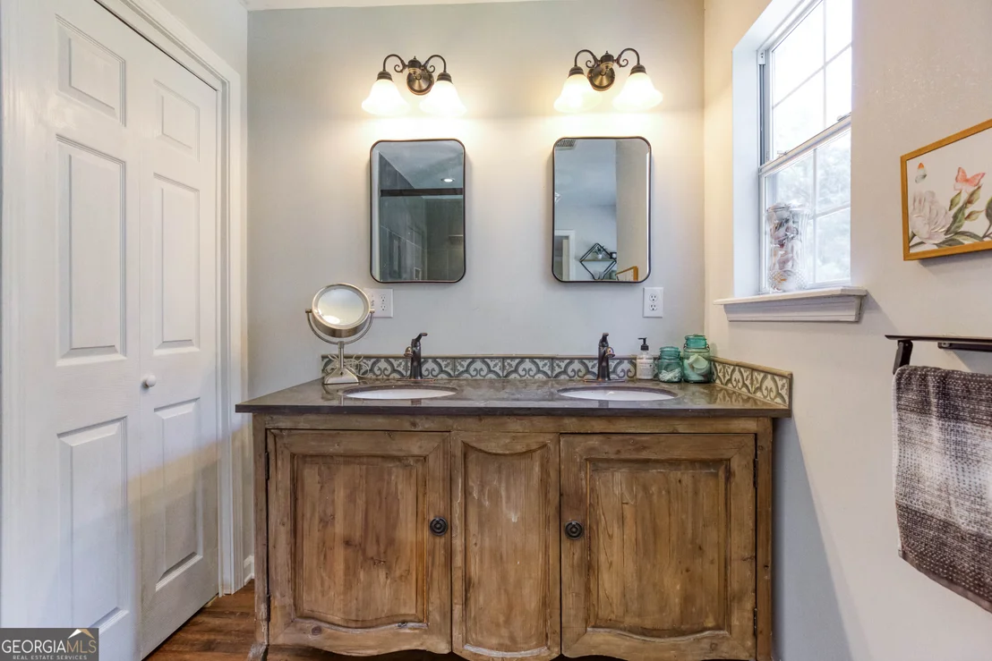 Photo of 4234 Timber Trace Road