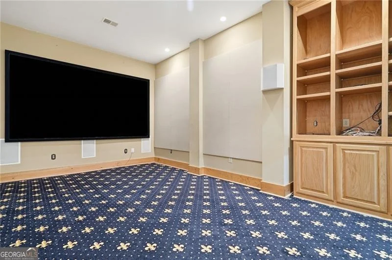 Photo of 861 Summit Drive