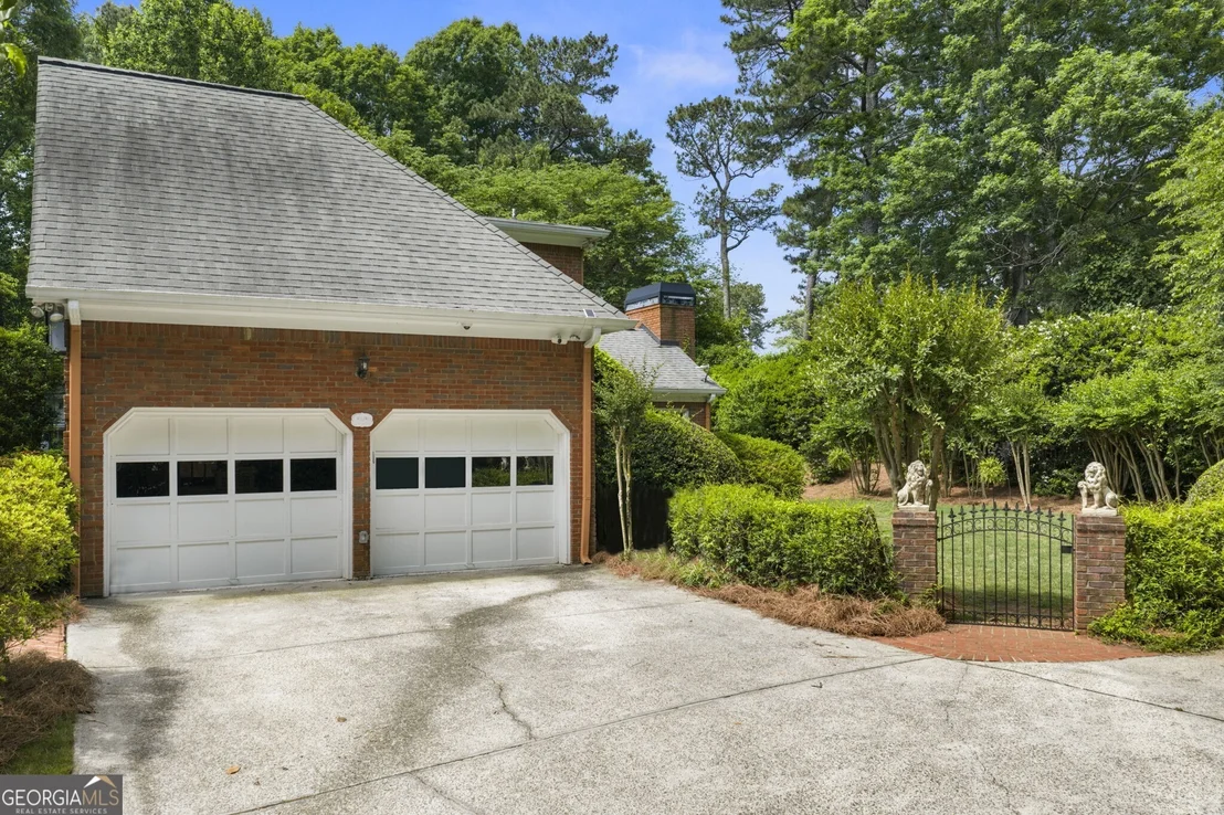Photo of 9100 Huntcliff Trace