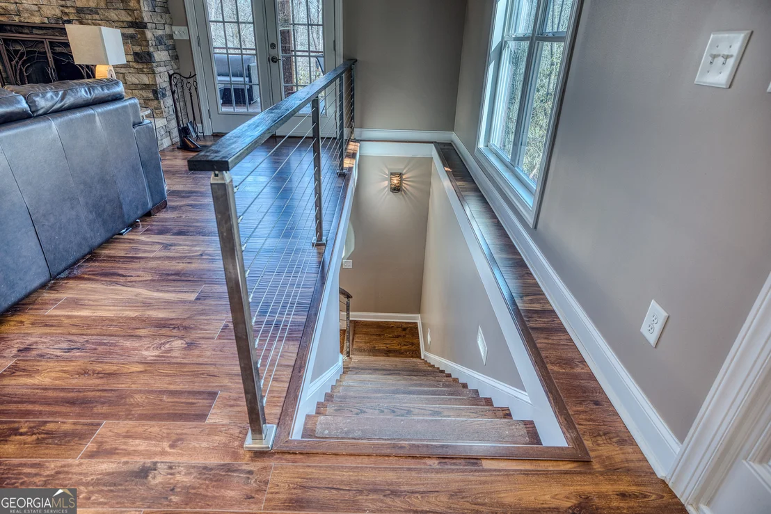 Photo of 112 Springhill Lane