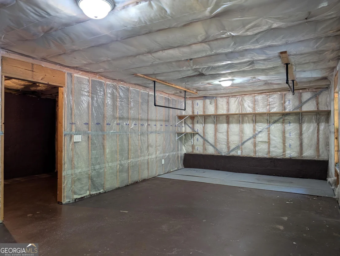 Photo of 2475 Sheldon Place