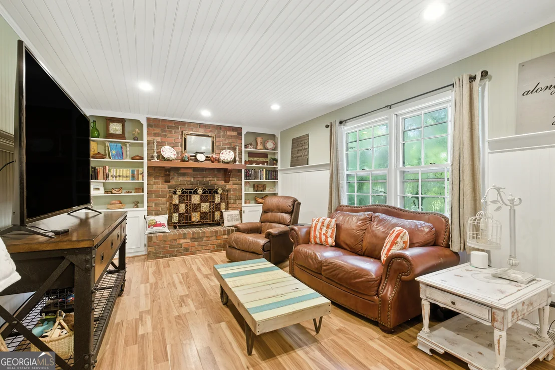 Photo of 84 Oak Creek Circle