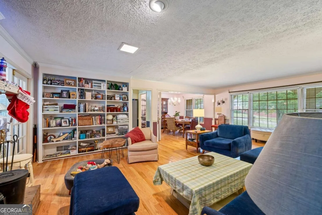 Photo of 401 N 5th Avenue