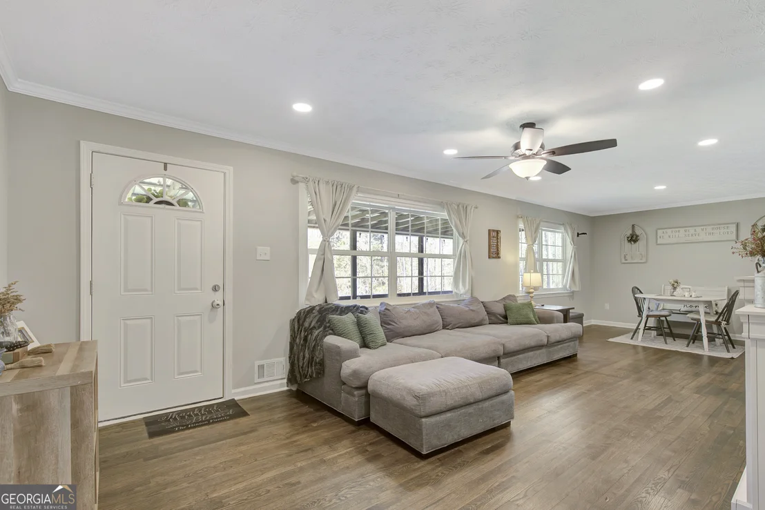 Photo of 1646 Ferry Road
