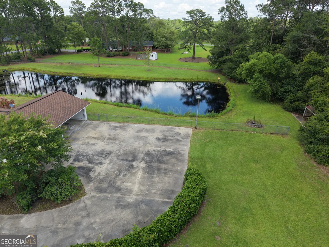 Photo of 338 Lakeview Drive