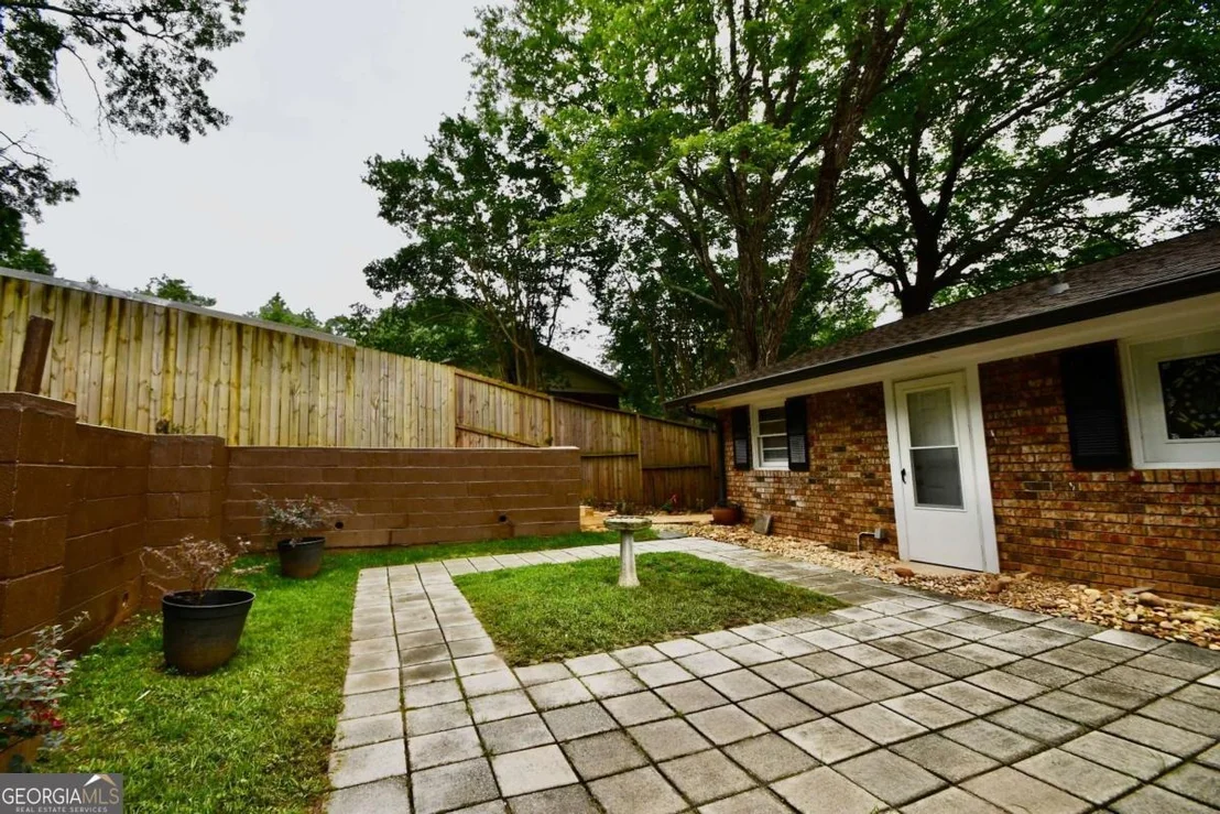 Photo of 280 Valleybrook Drive