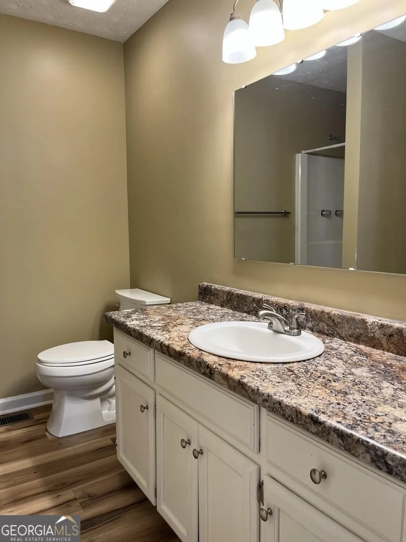Photo of 502 Chestnut Lane