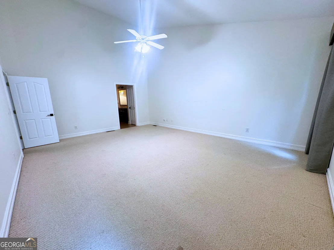 Photo of 817 Chalet Hills