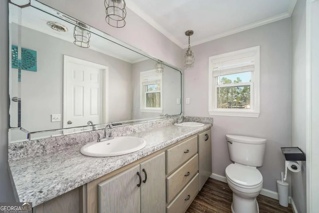 Photo of 1729 W Forest Drive