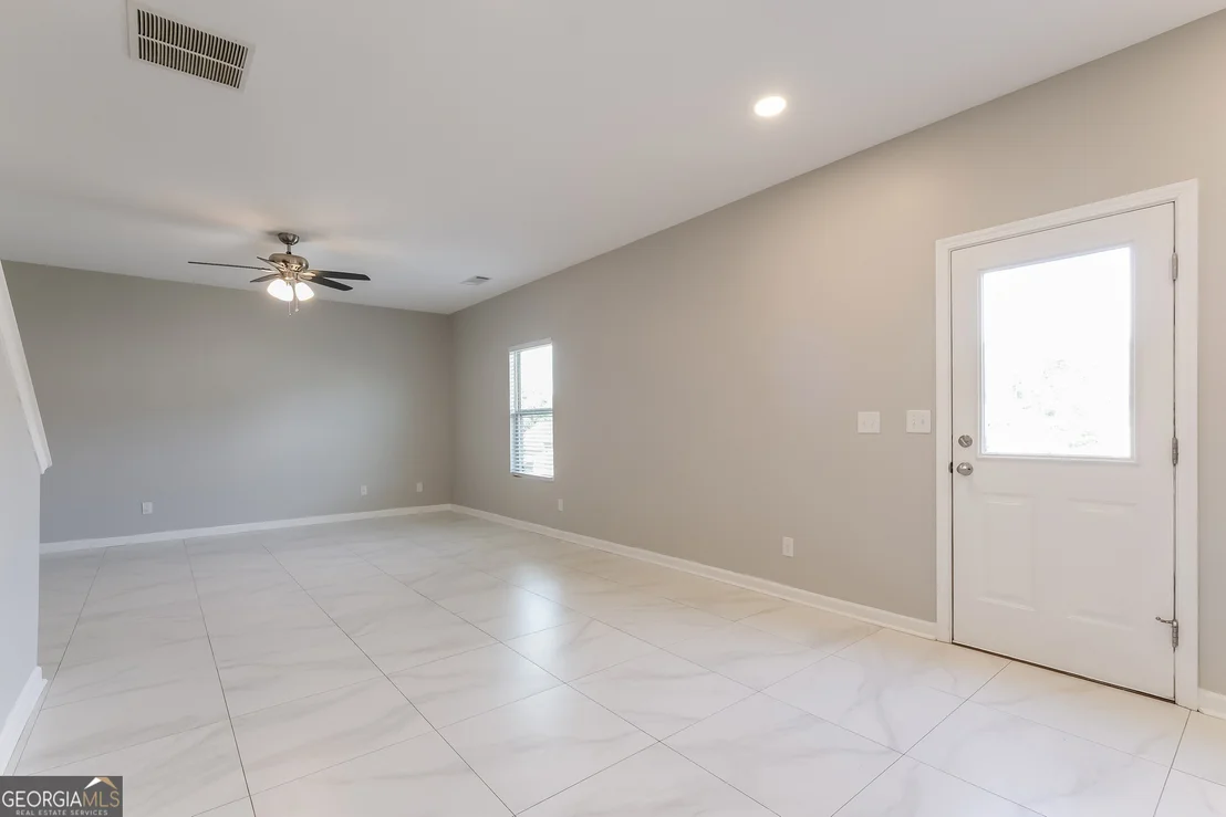 Photo of 100 Dalgety Crossing