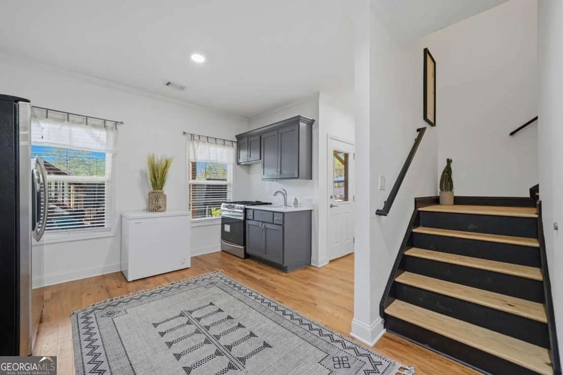Photo of 2865 Flatbottom Road