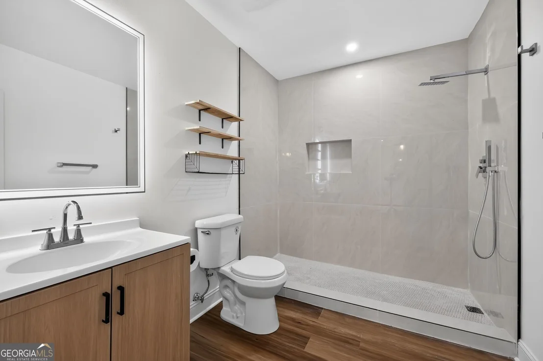 Photo of 562 Marjorie Place