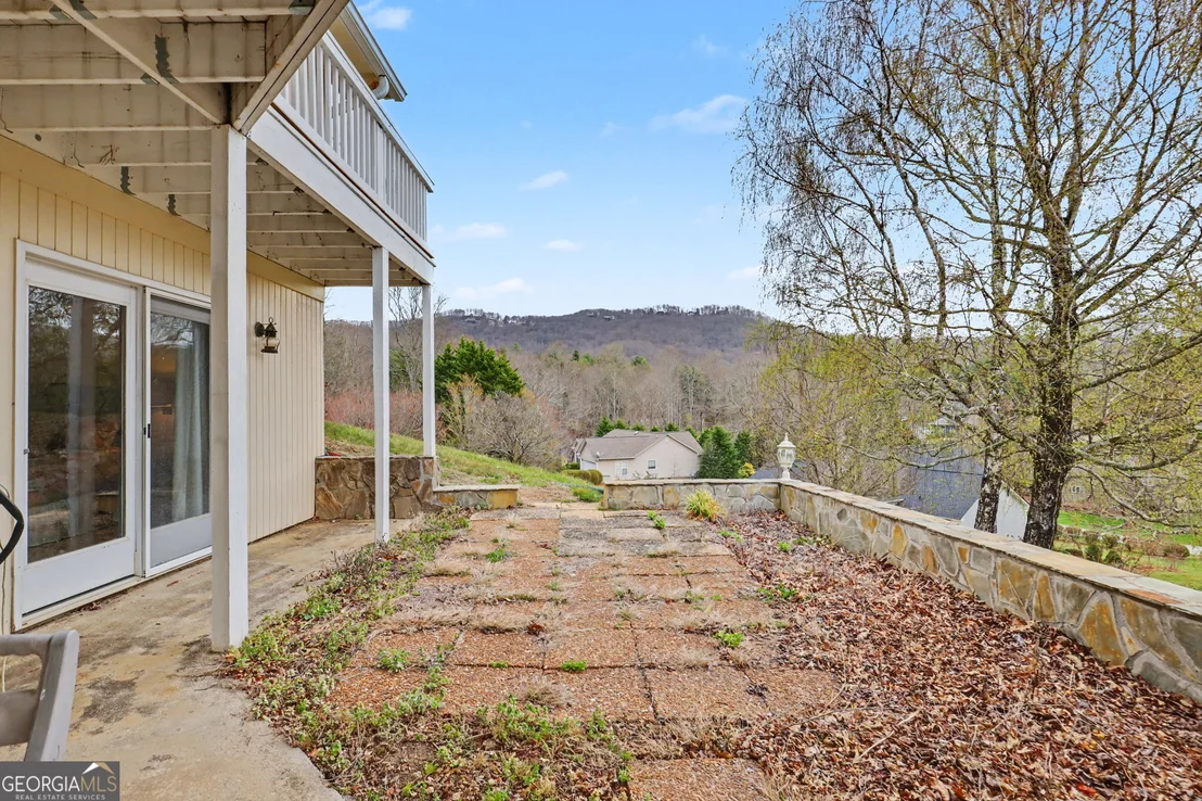 Photo of 70 Fairway Lane